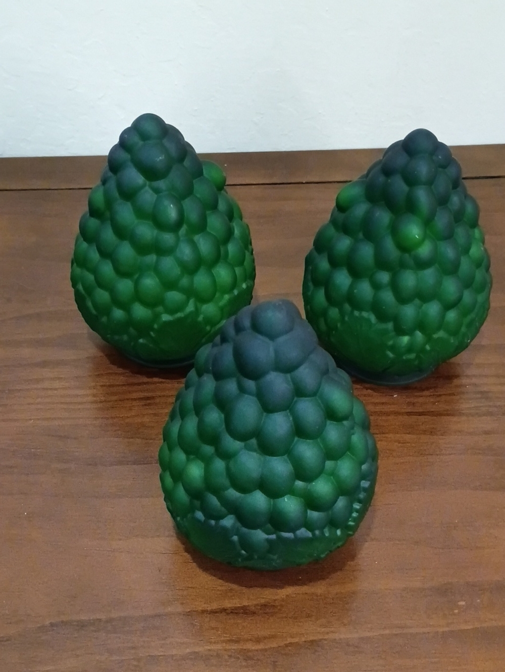 Green Art Glass Grapes Pendant Shade - Vintage!